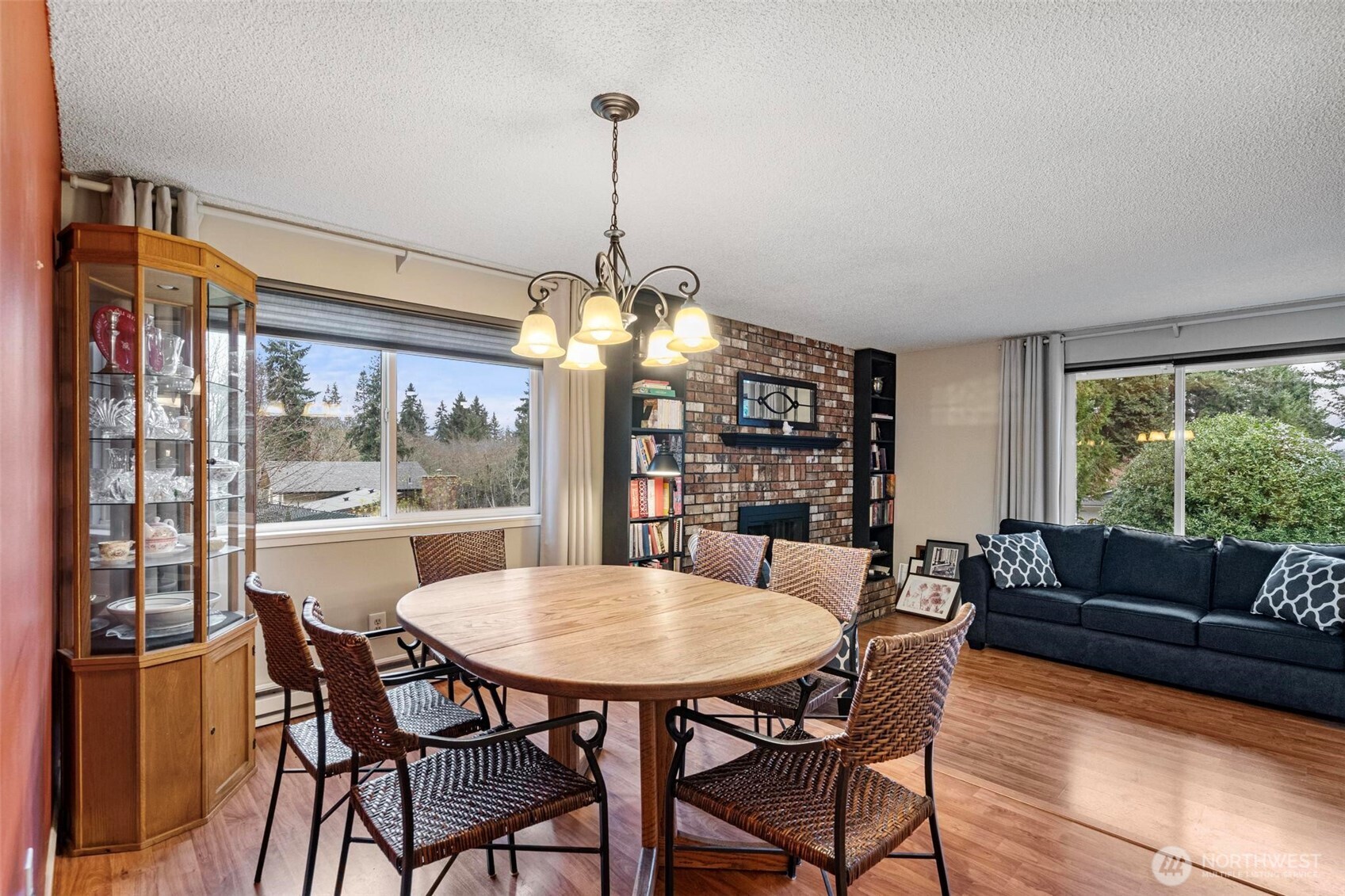 185 Brook Drive Chehalis, WA 98532 - Photo 9 of 40 a view of a dining room with furniture window and outside view