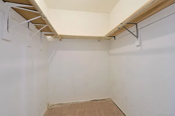 $2,300 | 25 Pierces Road, Unit 22, Newburgh, NY 12550