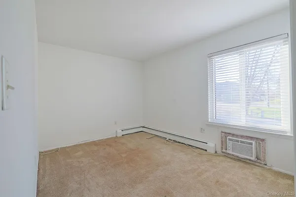 $2,300 | 25 Pierces Road, Unit 22, Newburgh, NY 12550