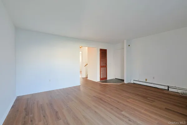 $2,300 | 25 Pierces Road, Unit 22, Newburgh, NY 12550