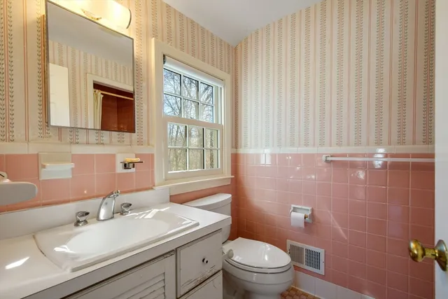 $4,800 | 68 Westgate, Wellesley, MA 02481