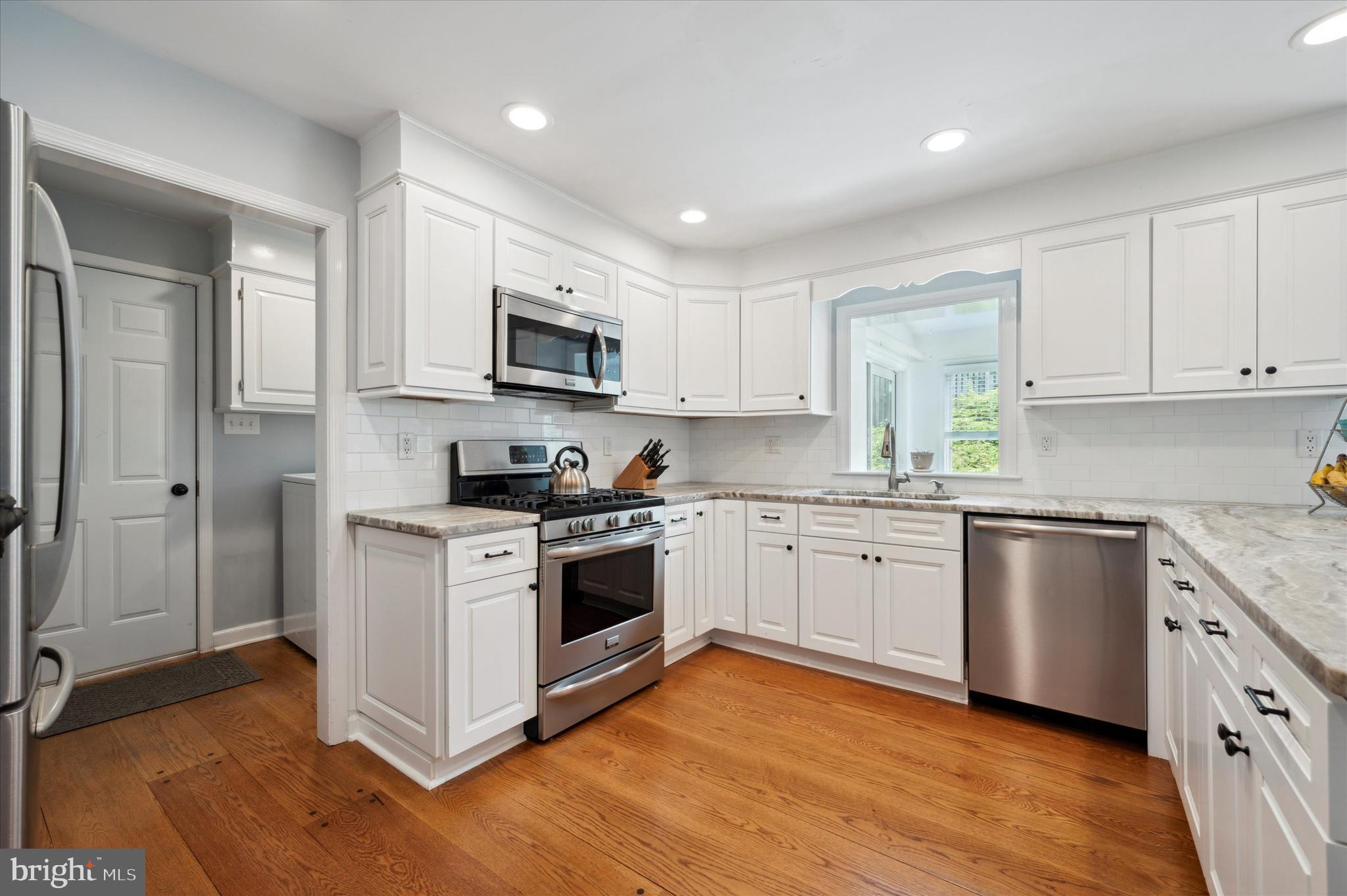 333 South Radnor Chester Road Villanova, PA 19085 - Photo 12 of 36 Kitchen
