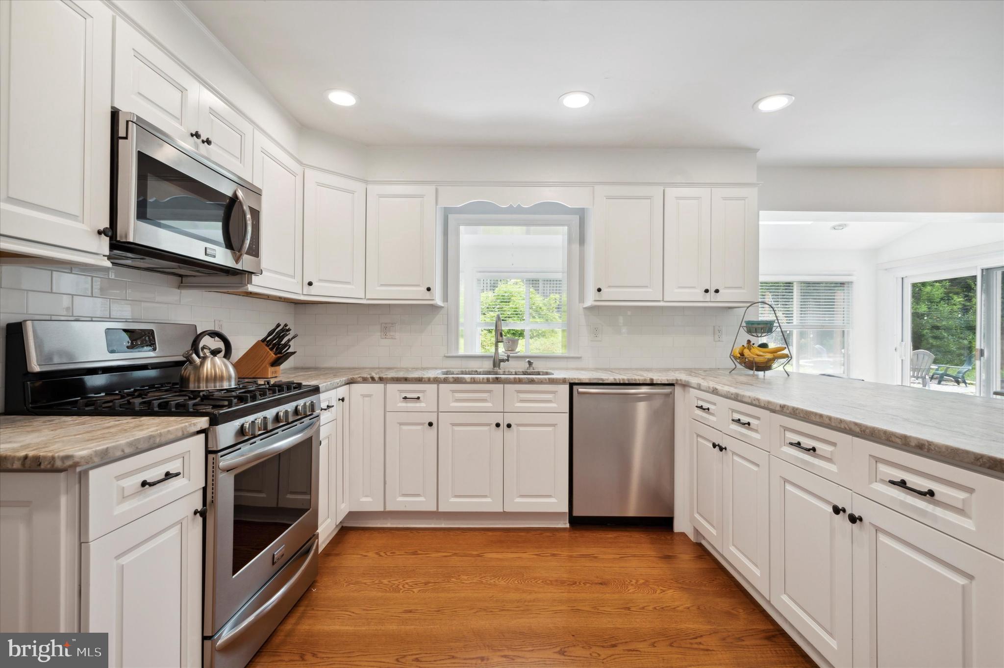 333 South Radnor Chester Road Villanova, PA 19085 - Photo 13 of 36 Kitchen