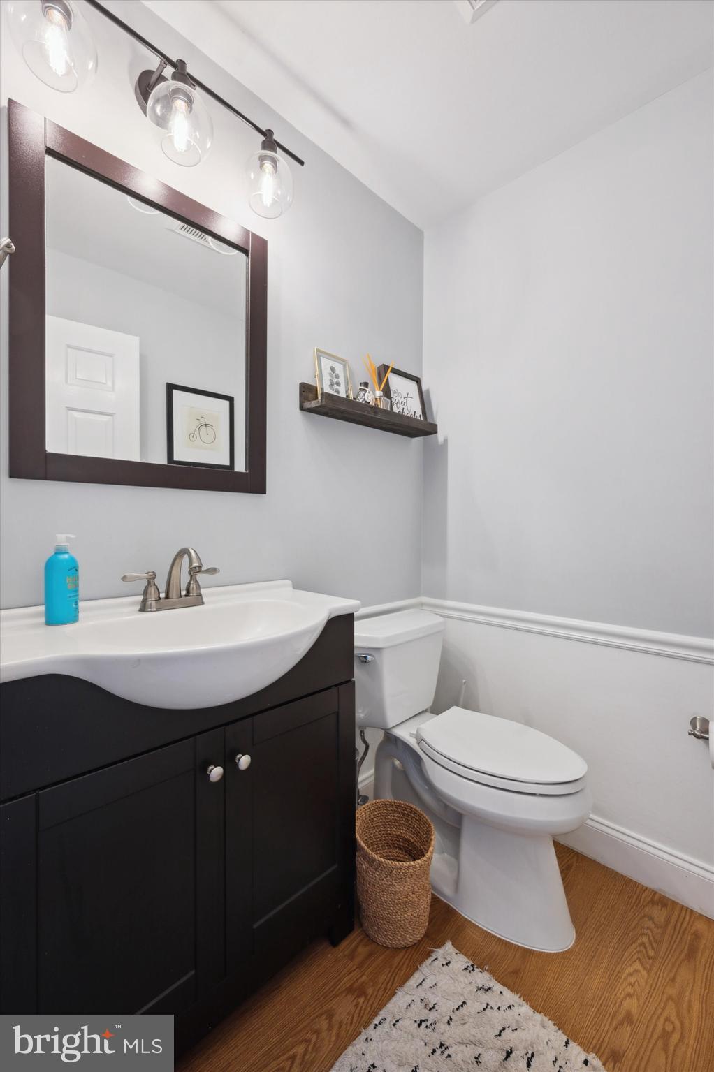 333 South Radnor Chester Road Villanova, PA 19085 - Photo 20 of 36 1st floor powder room