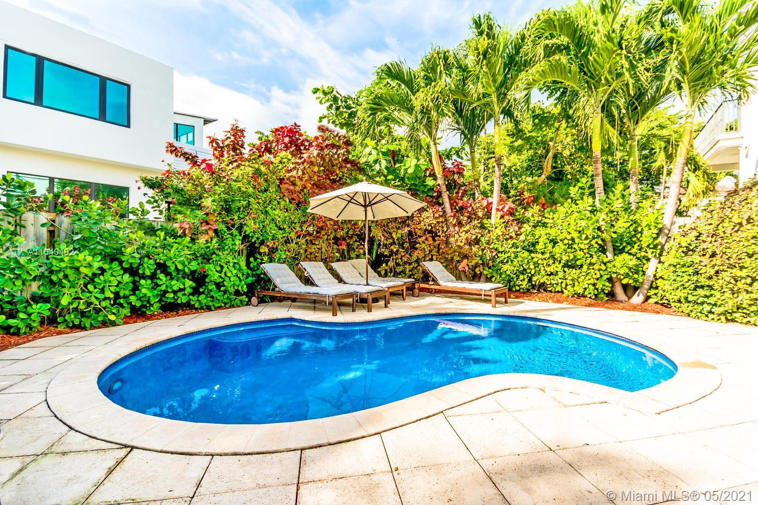 292 Fernwood Road Key Biscayne, FL 33149 - Photo 27 of 36