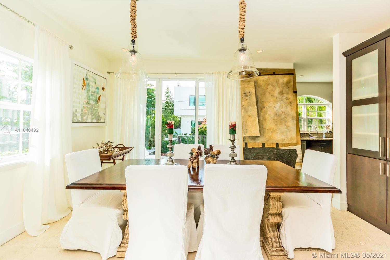 292 Fernwood Road Key Biscayne, FL 33149 - Photo 9 of 36