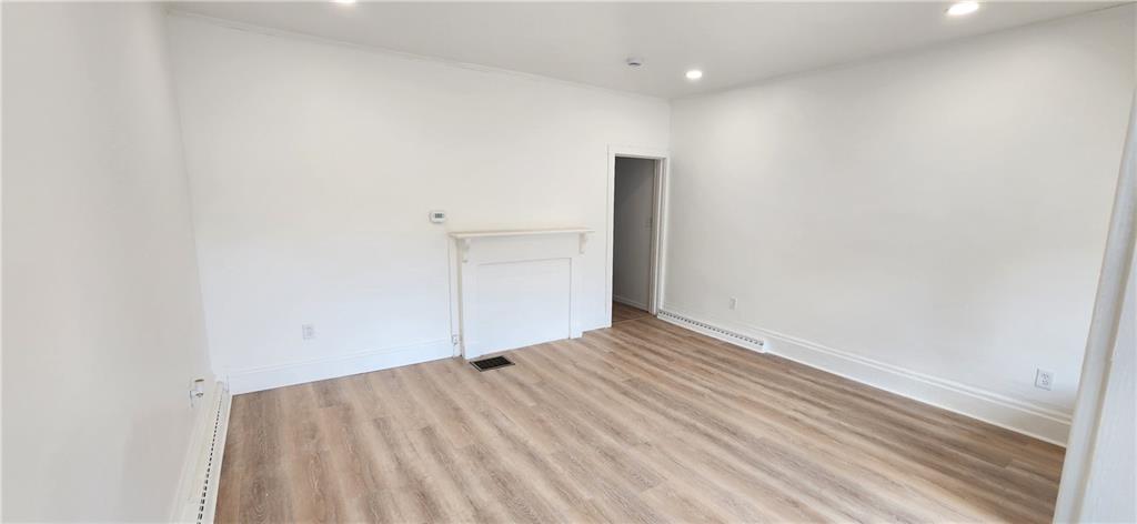105 Davis Street Pittsburgh, PA 15209 - Photo 4 of 17