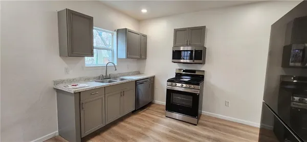 $1,200 | 105 Davis Street, Pittsburgh, PA 15209