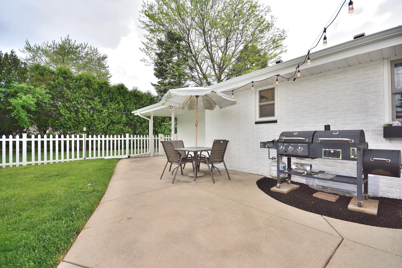 12905 Wembley Road Brookfield, WI 53005 - Photo 7 of 39 Patio