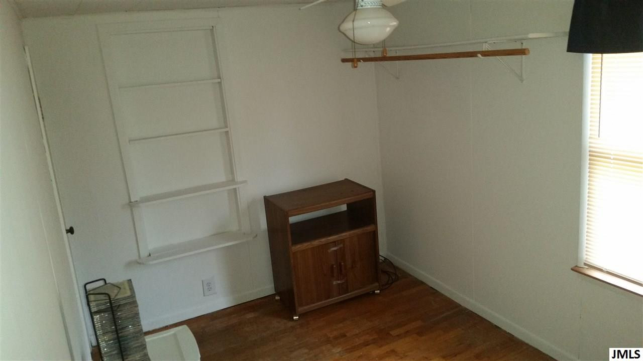 8528 South Stoney Lake Road Jackson, MI 49201 - Photo 14 of 22 Photo 14