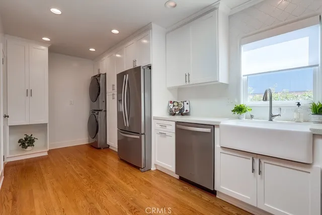 $1,100,000 | 677 West 37th Street, San Pedro, CA 90731