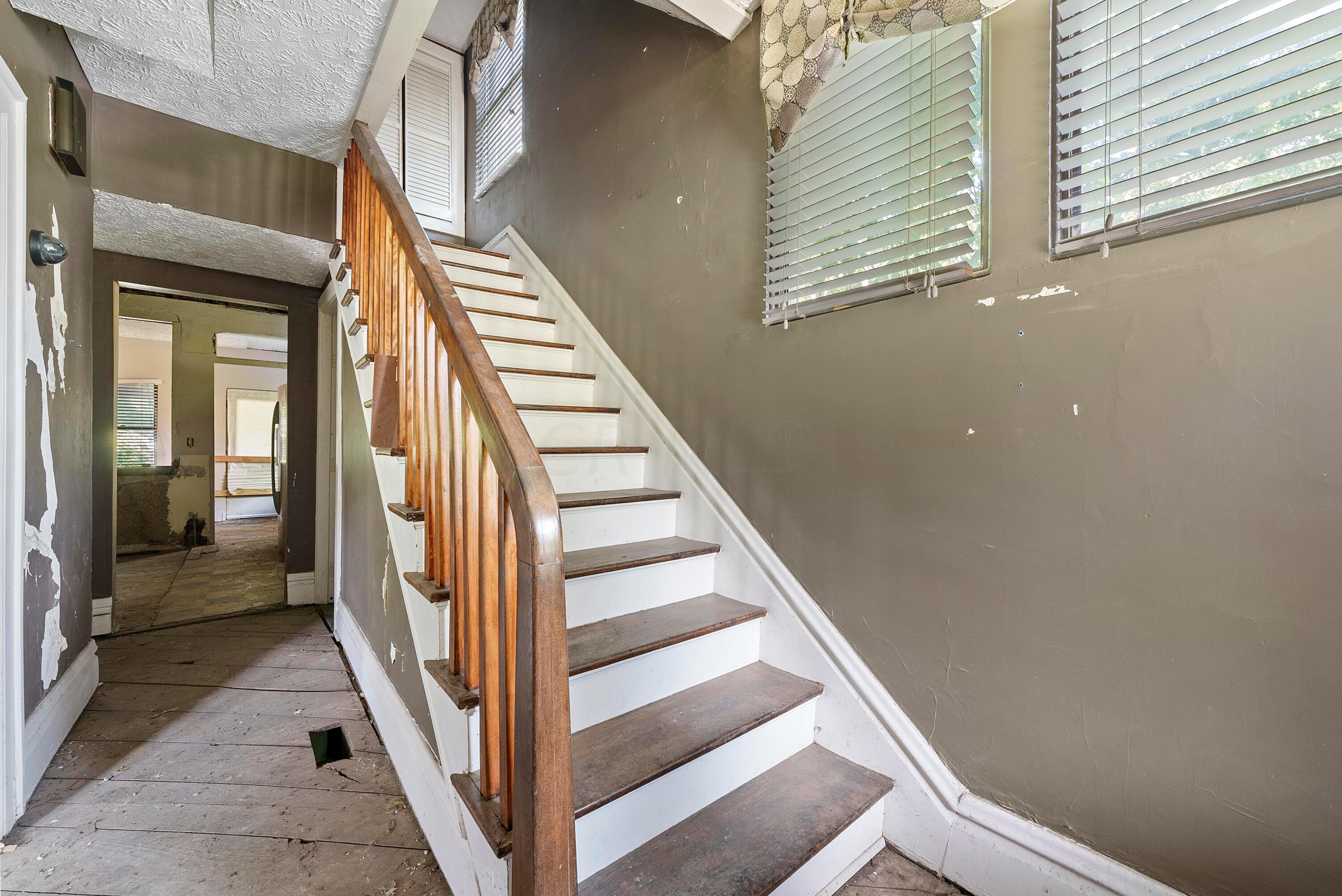 1448 Bryden Road Columbus, OH 43205 - Photo 5 of 65 DSC06112