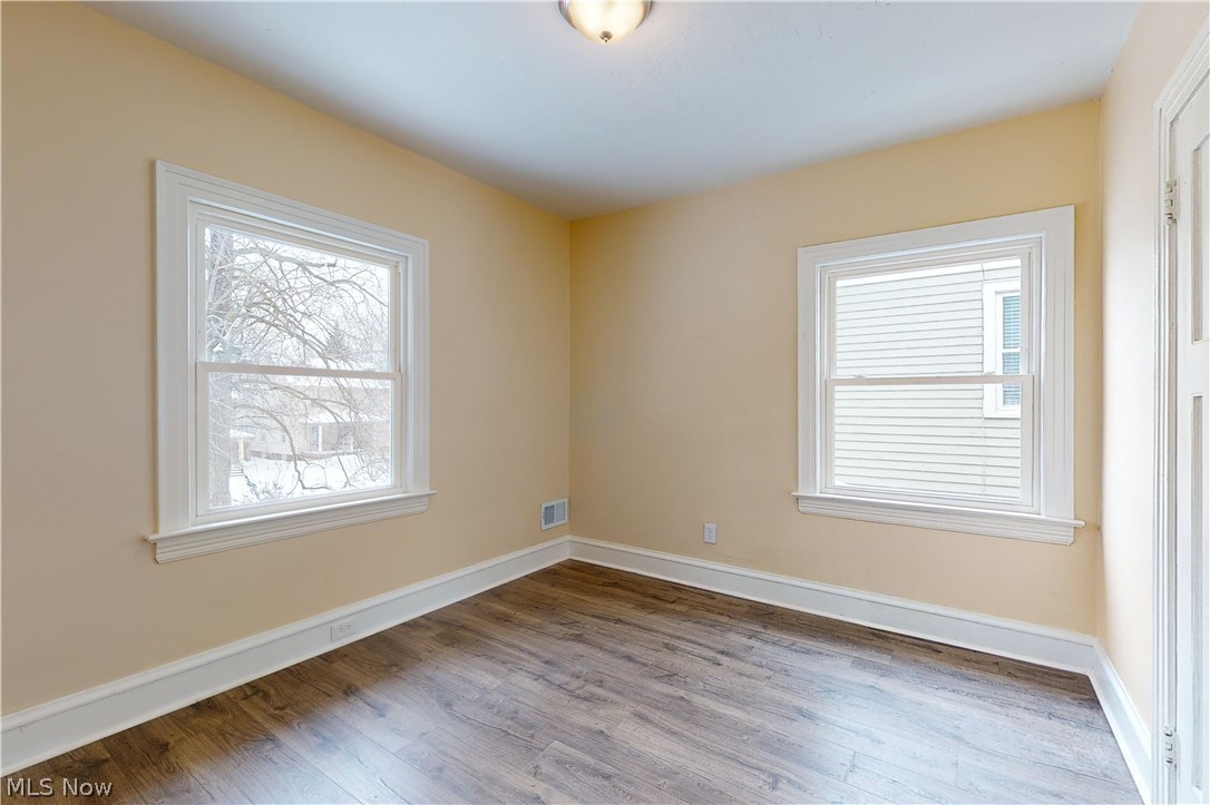 2972 East Overlook Road Cleveland, OH 44118 - Photo 12 of 22 Gallery Image 12