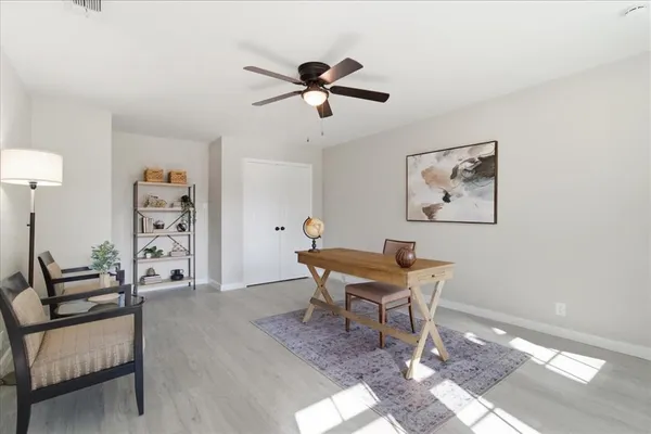 $2,700 | 1509 University Drive, Arlington, TX 76013