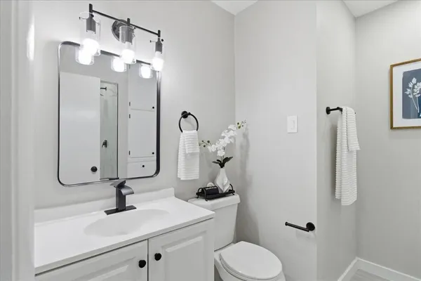 $2,700 | 1509 University Drive, Arlington, TX 76013