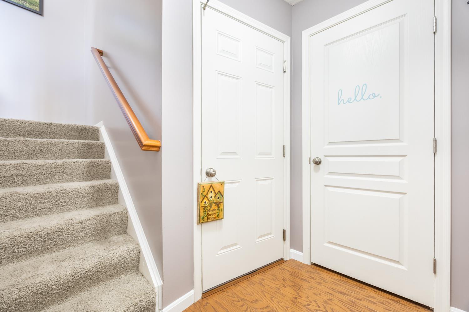 302 Sunset View Lawrenceburg, IN 47025 - Photo 3 of 32