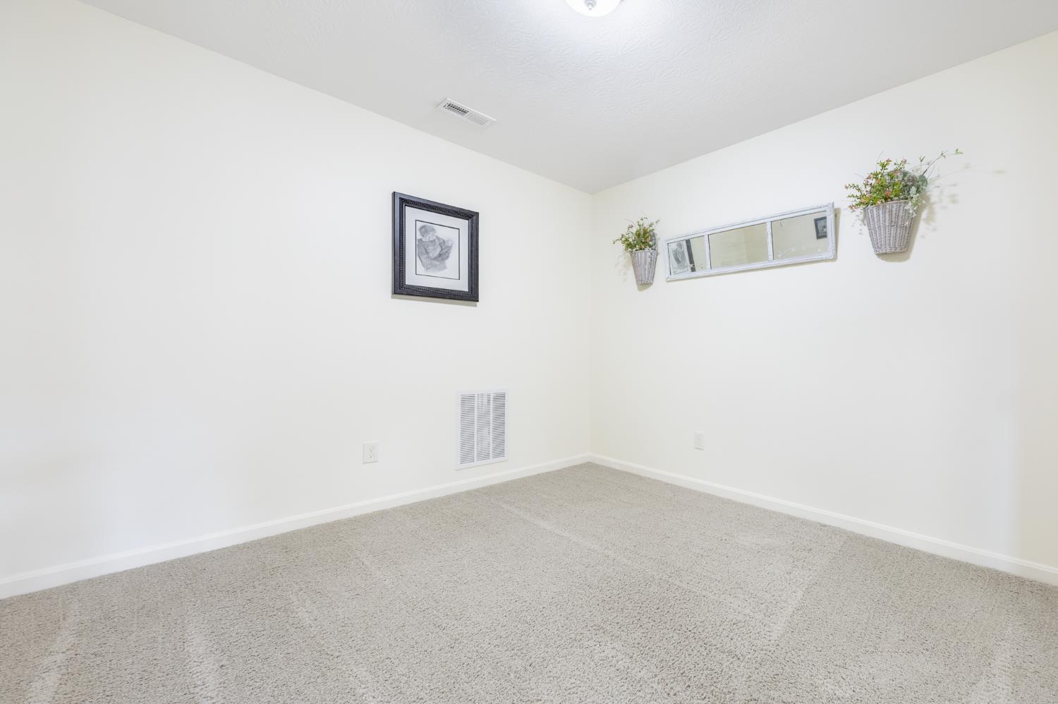 302 Sunset View Lawrenceburg, IN 47025 - Photo 8 of 32