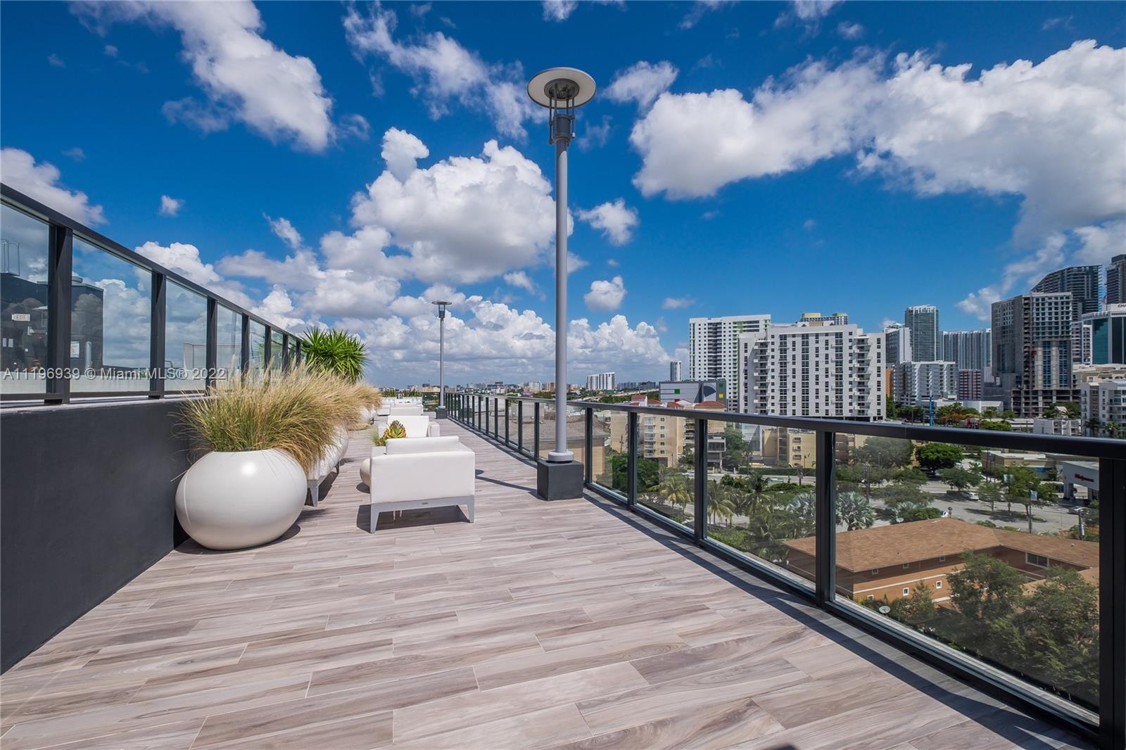 201 Southwest 17th Road, Unit 705 Miami, FL 33129 - Photo 16 of 32 Gallery Image 16