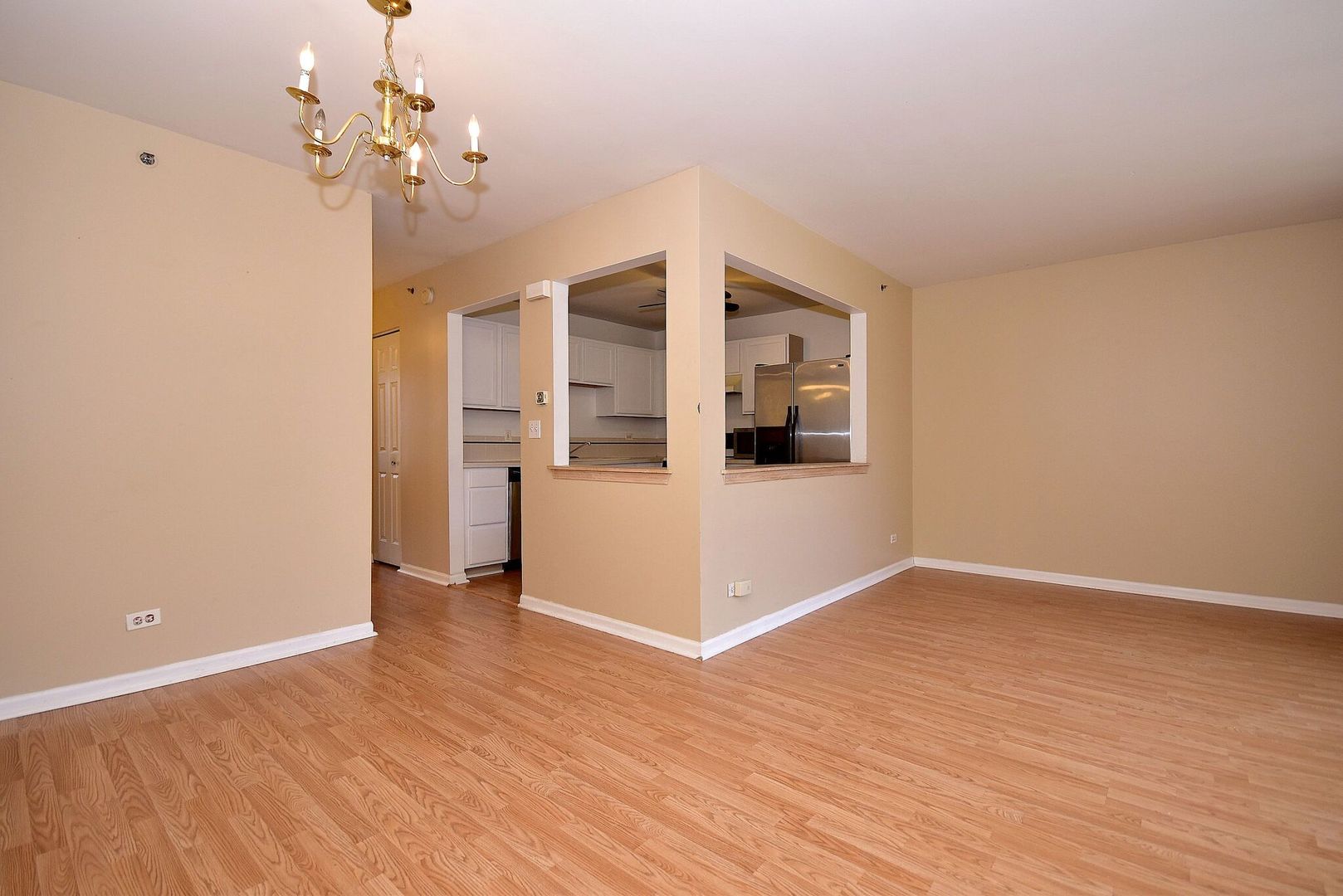 365 Springmist Court, Unit 365 Bolingbrook, IL 60440 - Photo 18 of 34 Gallery Image 18