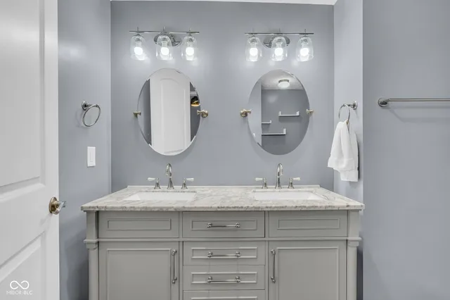 $158,500 | 2605 South 10th Street, Terre Haute, IN 47802