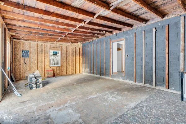 $158,500 | 2605 South 10th Street, Terre Haute, IN 47802