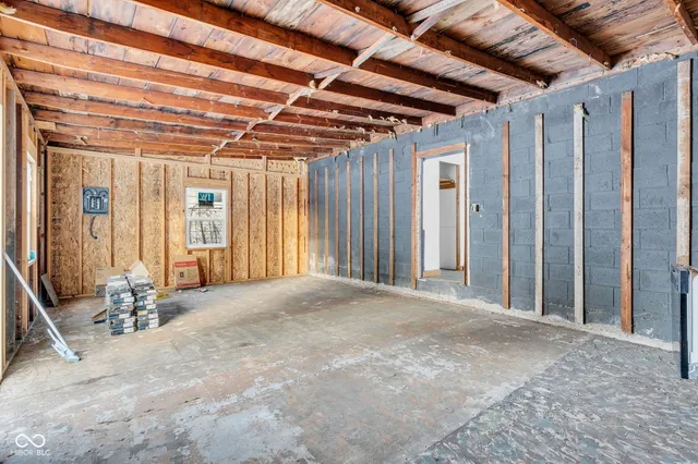 $158,500 | 2605 South 10th Street, Terre Haute, IN 47802