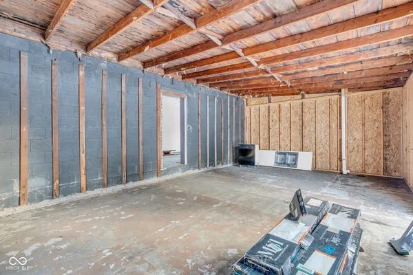 $158,500 | 2605 South 10th Street, Terre Haute, IN 47802