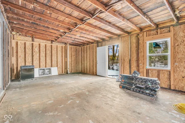 $158,500 | 2605 South 10th Street, Terre Haute, IN 47802