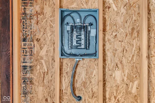 $158,500 | 2605 South 10th Street, Terre Haute, IN 47802