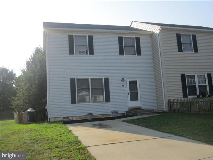 37 Hampshire Road Sicklerville, NJ 08081 - Photo 1 of 7 Exterior Front