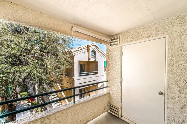 $300,000 | 2251 Wigwam Parkway, Unit 1324, Henderson, NV 89074