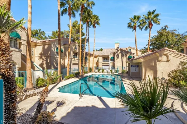 $300,000 | 2251 Wigwam Parkway, Unit 1324, Henderson, NV 89074