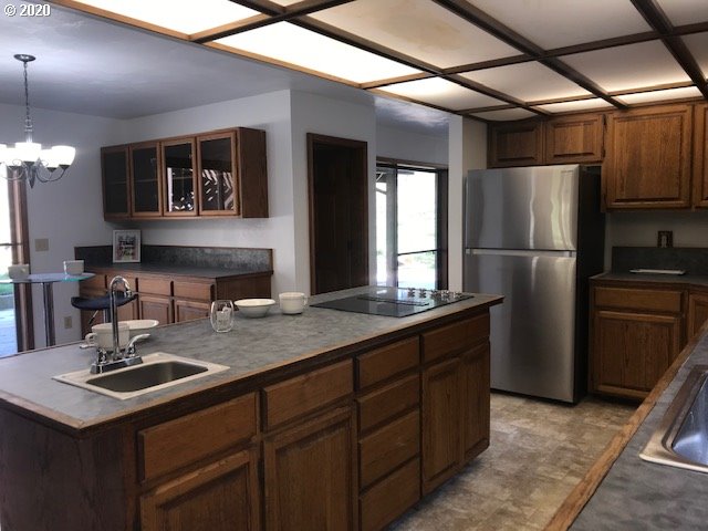 25489 Butler Road Junction City, OR 97448 - Photo 9 of 32 Gallery Image 9