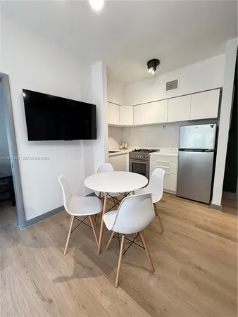 $3,000 | 1320 Drexel Avenue, Unit 302, Miami Beach, FL 33139