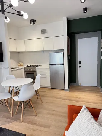$3,000 | 1320 Drexel Avenue, Unit 302, Miami Beach, FL 33139