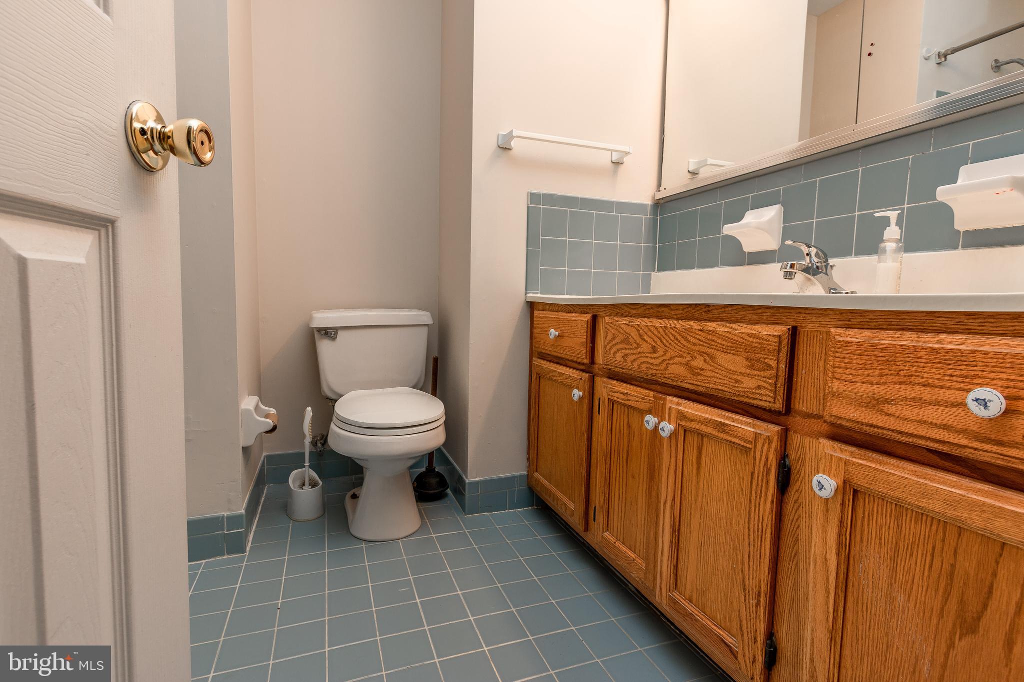 112 Longford Road West Chester, PA 19380 - Photo 22 of 27 Full Bath