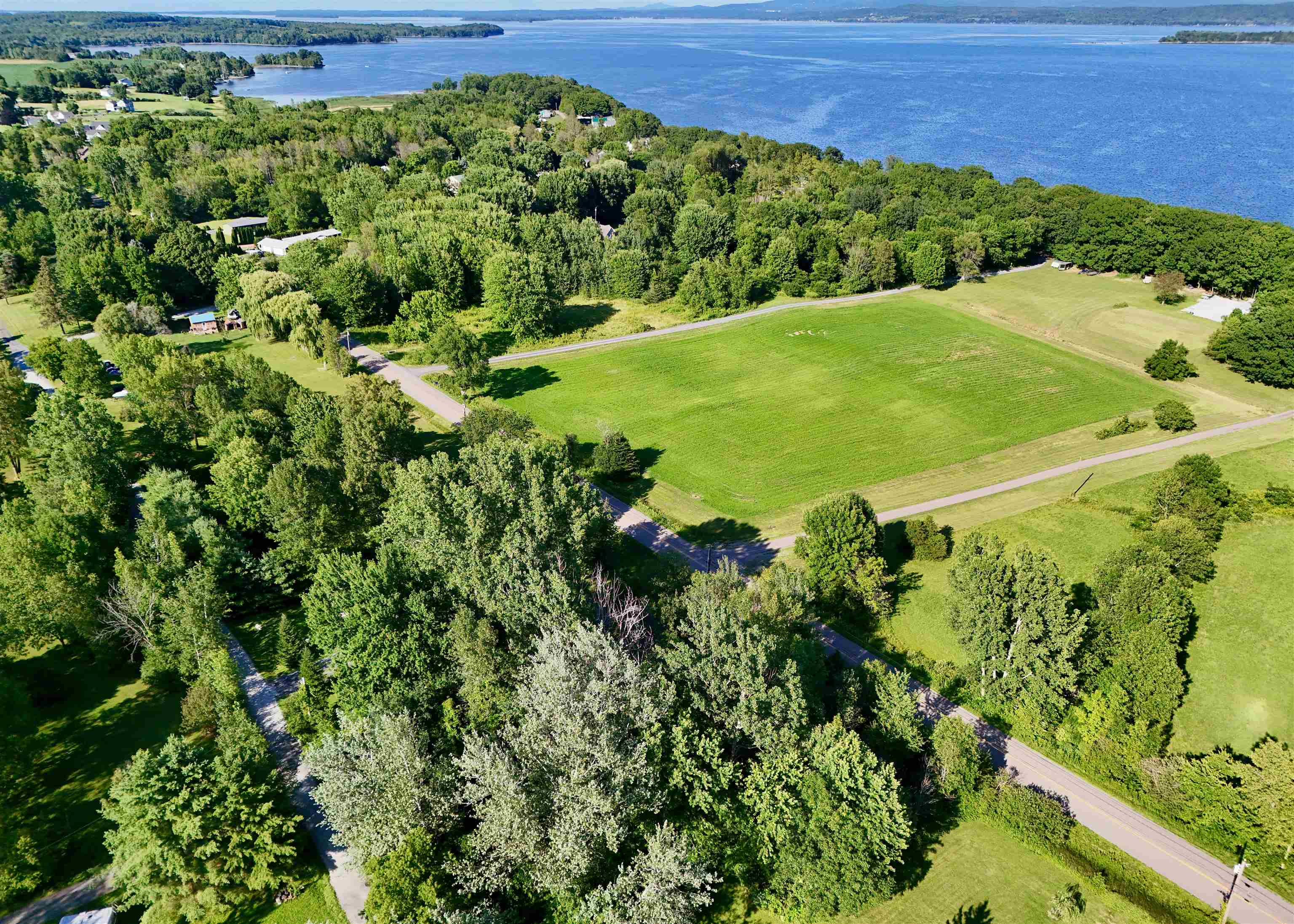 91 E Shore South Grand Isle, VT 05458 - Photo 2 of 23