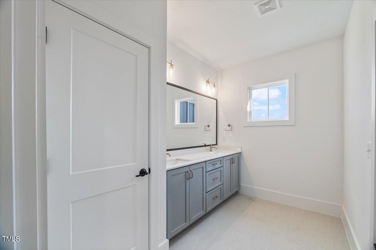 9008 Penny Road Raleigh, NC 27606 - Photo 37 of 52 Secondary Bath