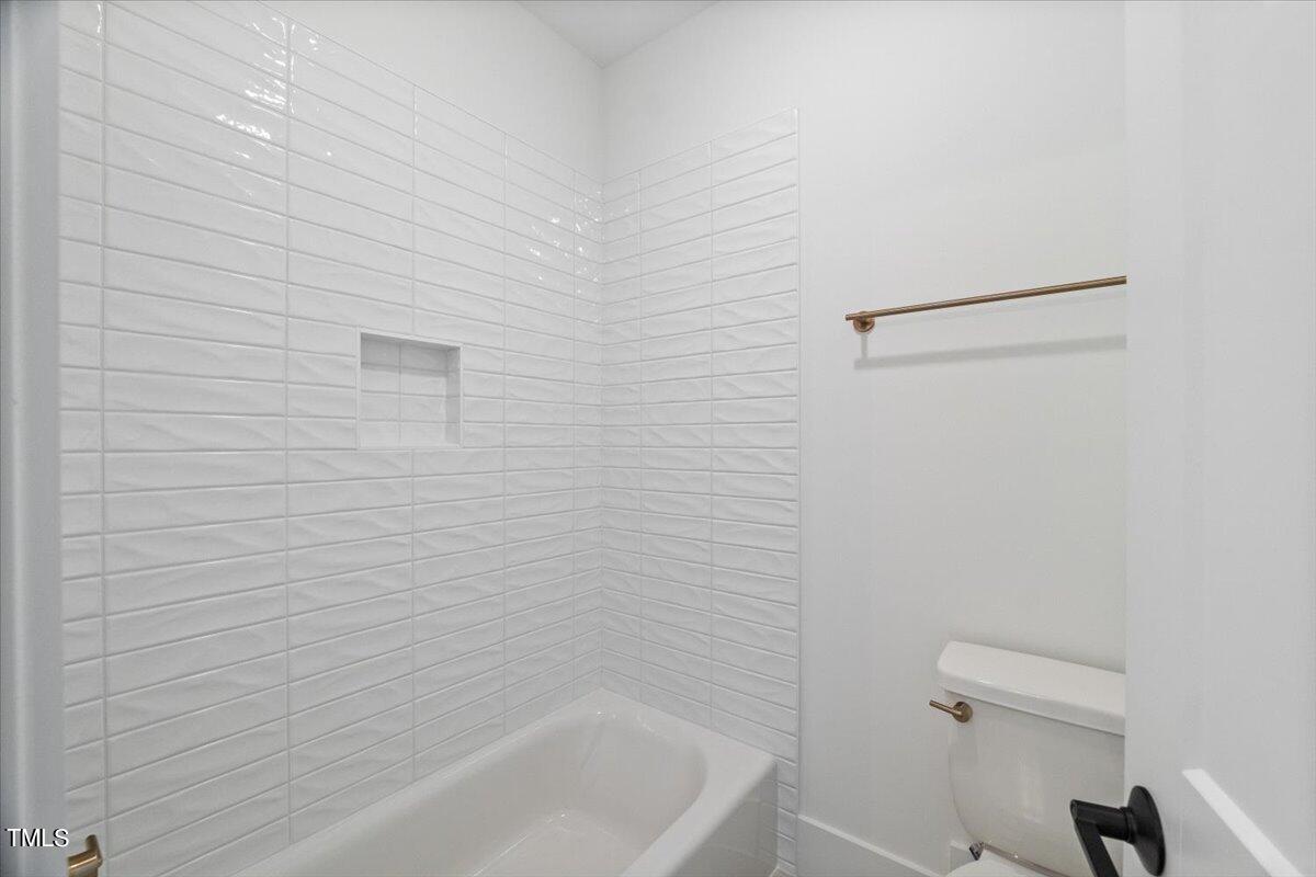 9008 Penny Road Raleigh, NC 27606 - Photo 39 of 52 Secondary Bath
