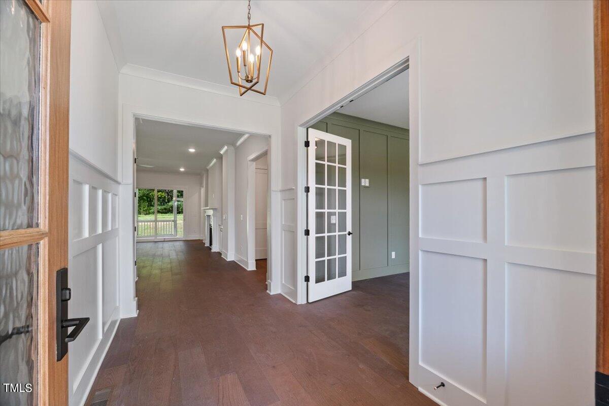 9008 Penny Road Raleigh, NC 27606 - Photo 5 of 52 Foyer