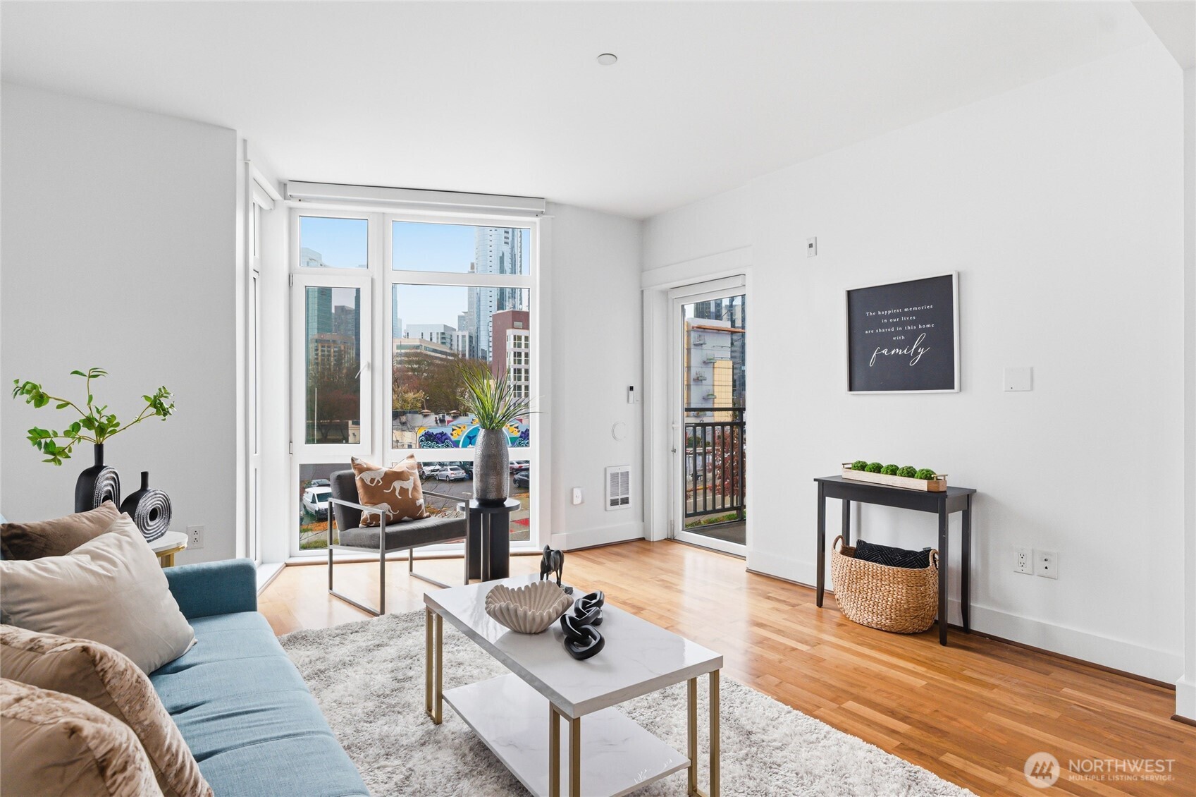 699 John Street, Unit 319 Seattle, WA 98109 - Photo 12 of 39