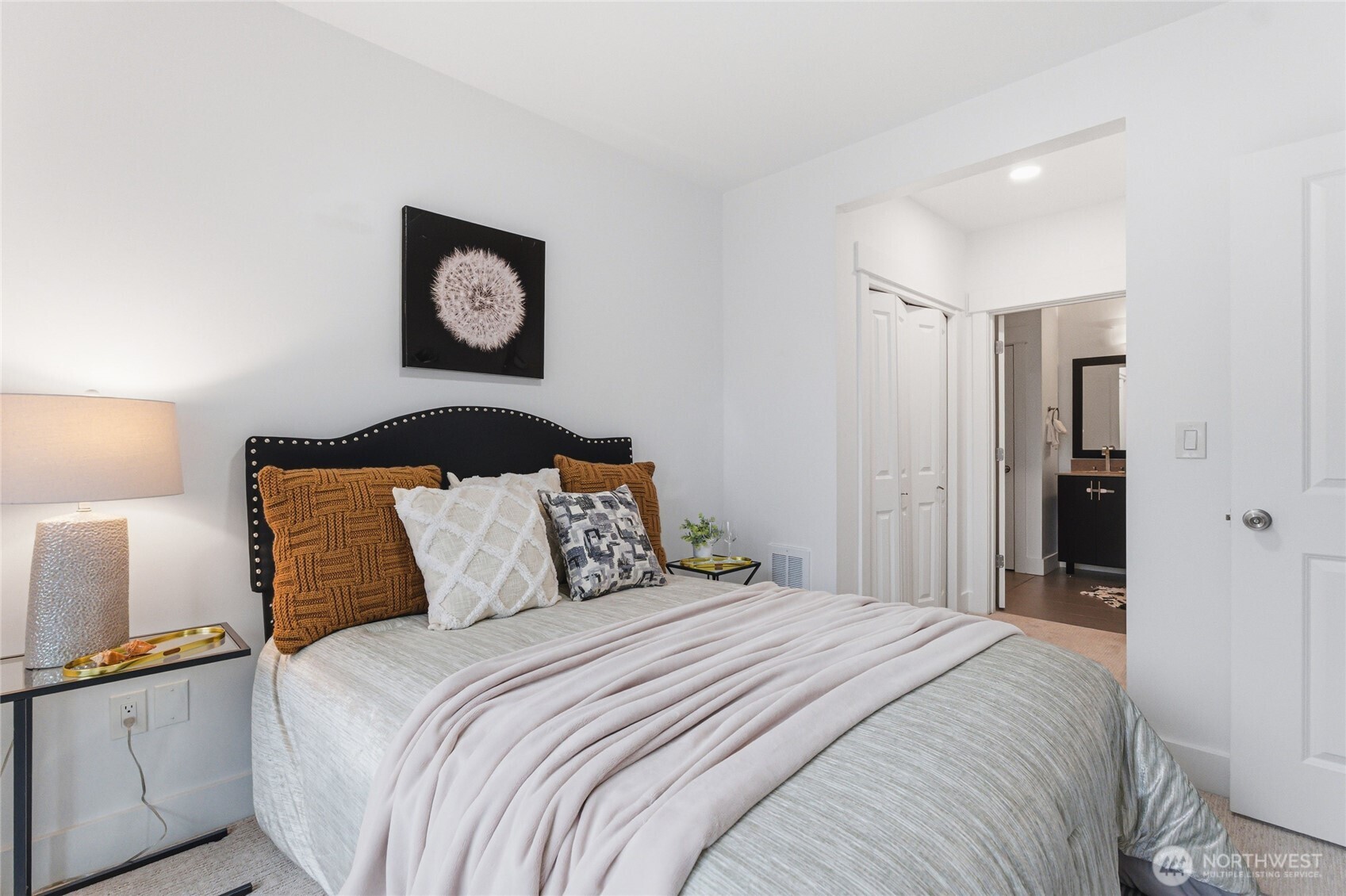 699 John Street, Unit 319 Seattle, WA 98109 - Photo 14 of 39