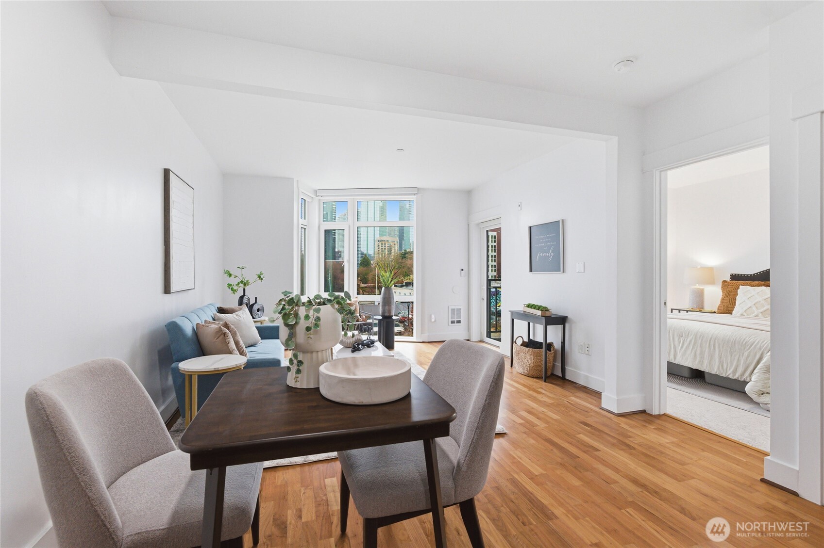 699 John Street, Unit 319 Seattle, WA 98109 - Photo 8 of 39