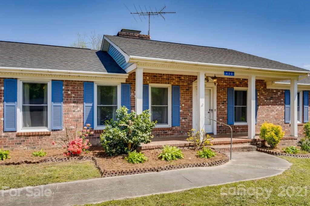 430 China Grove Road Kannapolis, NC 28083 - Photo 3 of 28 Gallery Image 3
