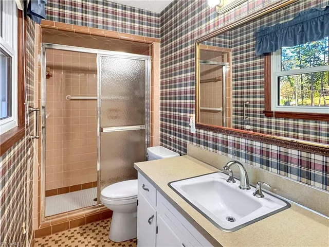 $325,000 | 509 Valleybrook Drive, Jamestown, NC 27282