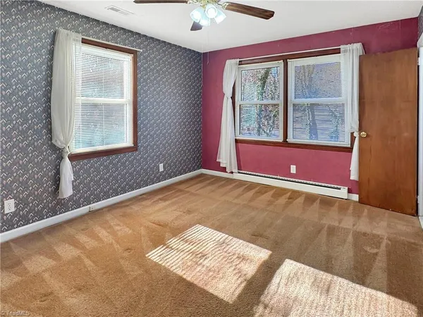 $300,000 | 509 Valleybrook Drive, Jamestown, NC 27282