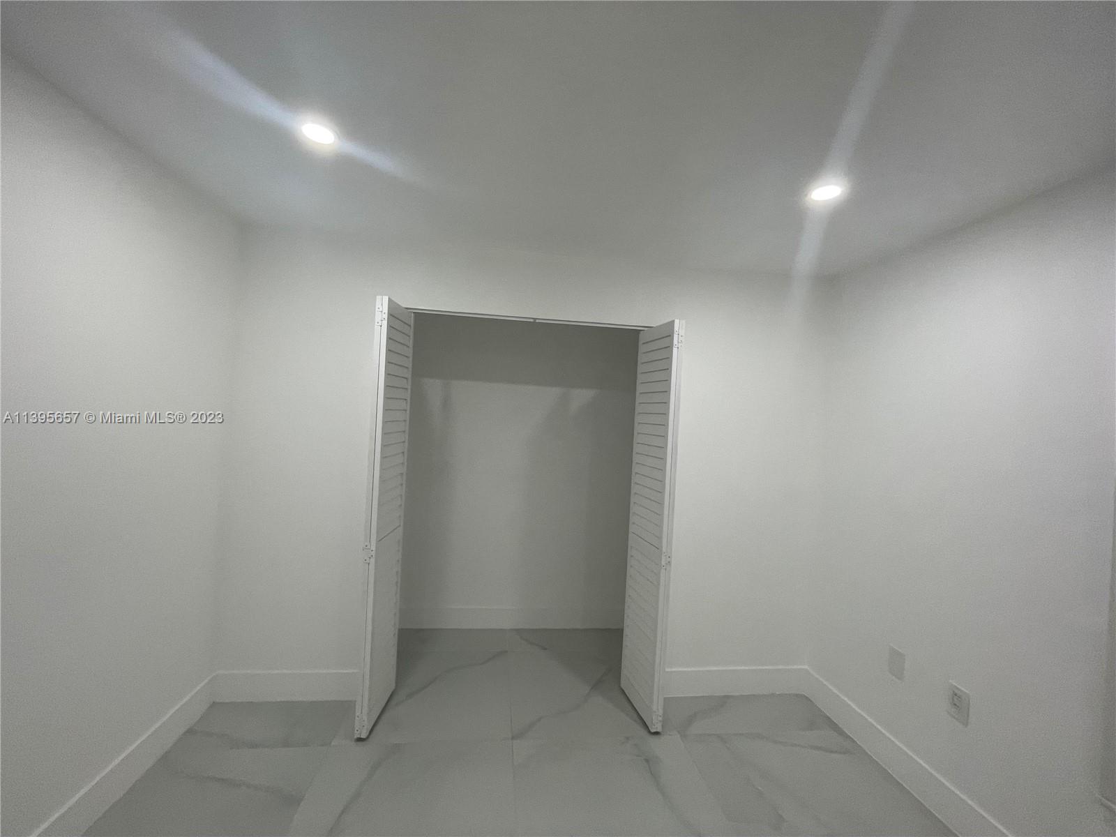 685 East 9th Lane Hialeah, FL 33010 - Photo 13 of 47