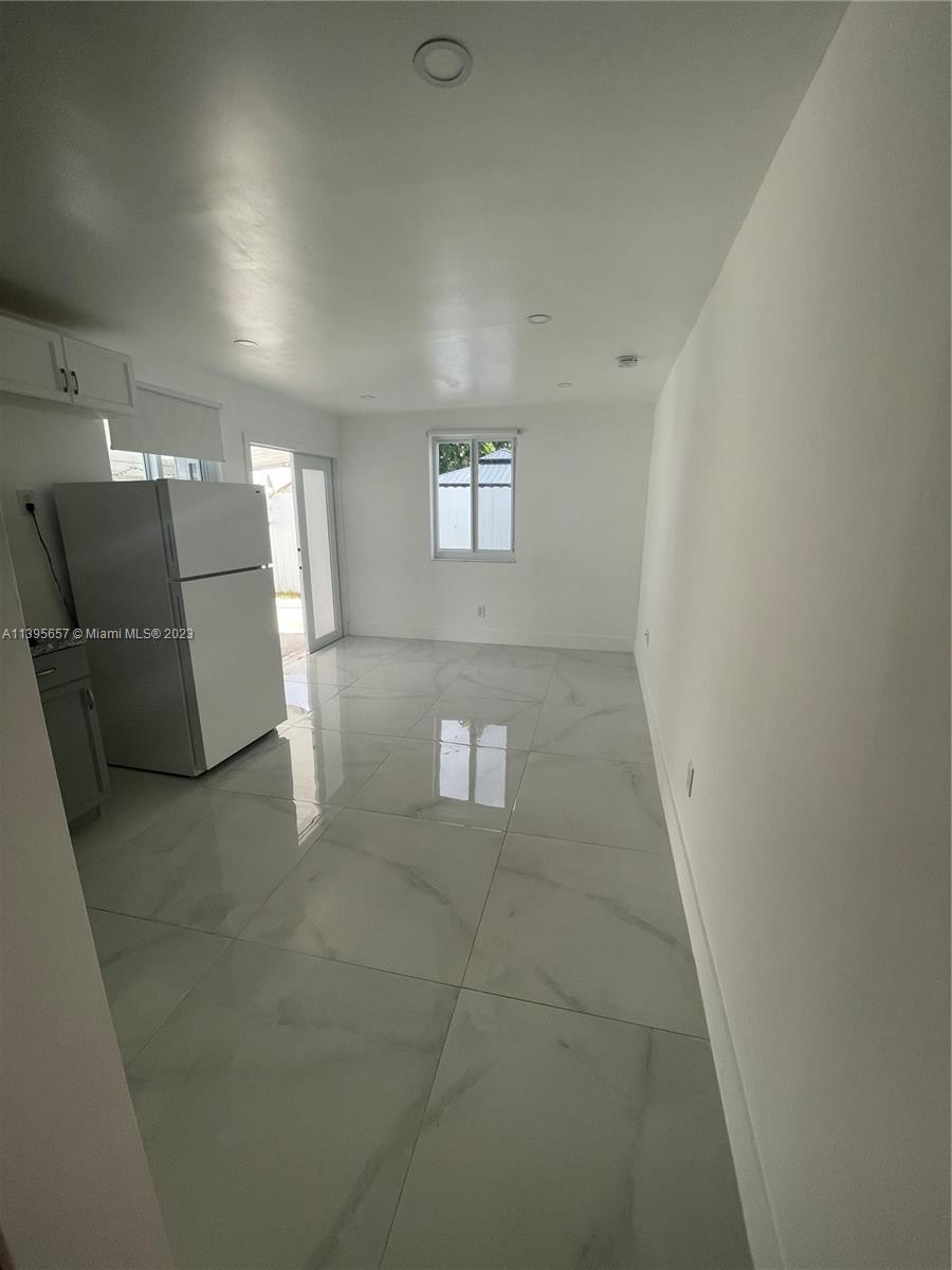 685 East 9th Lane Hialeah, FL 33010 - Photo 17 of 47