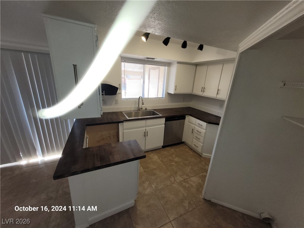 1907 Natalee Drive Henderson, NV 89011 - Photo 8 of 21