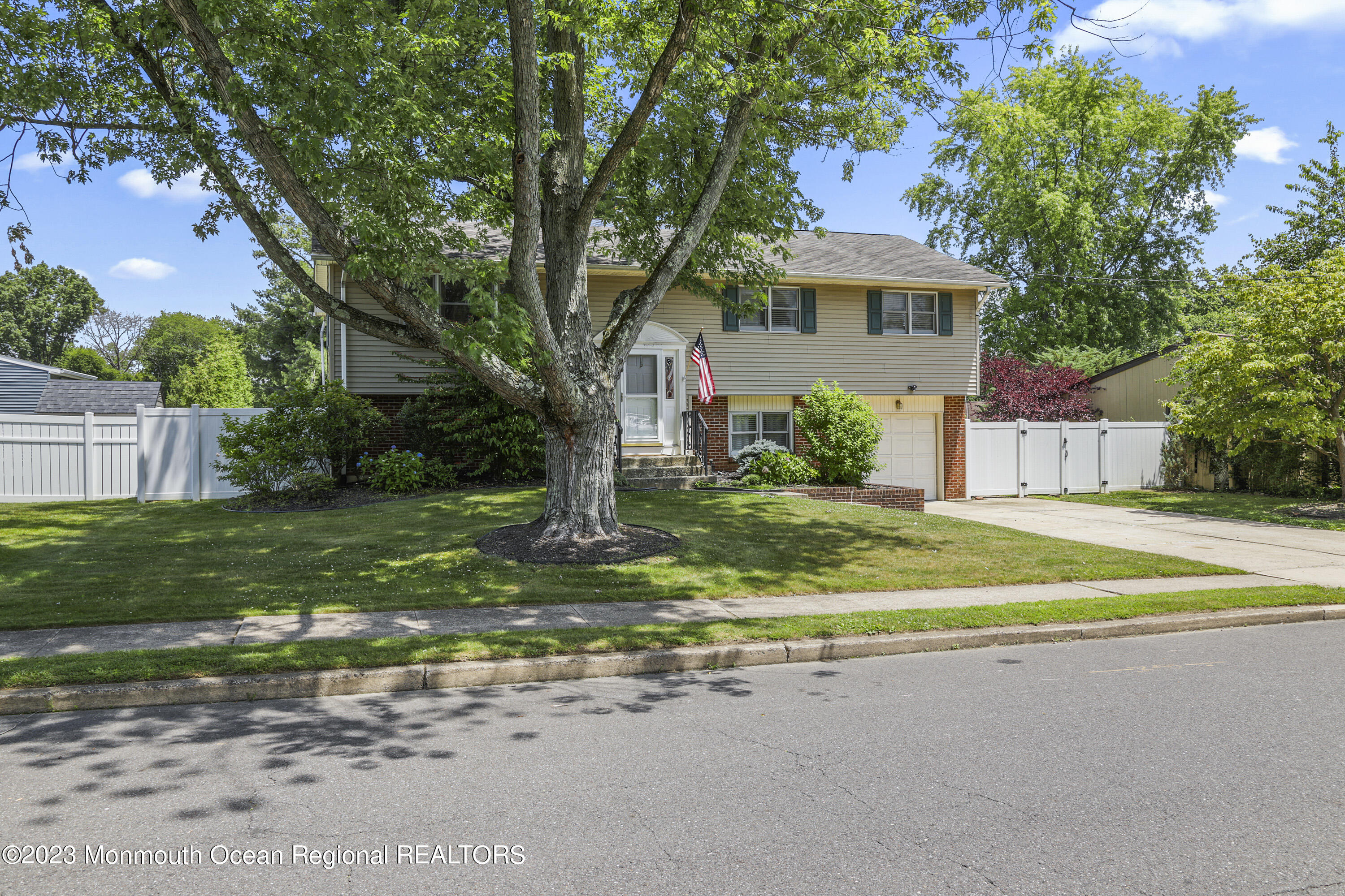 6 Compton Way Hamilton Square, NJ 08690 - Photo 3 of 36 947A2322